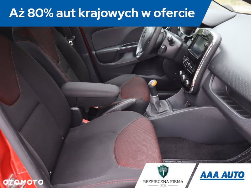 Renault Clio - 11