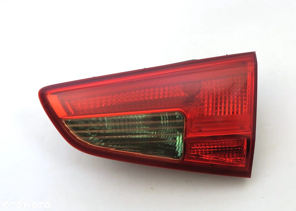 KIA CEED 2 II JD kombi 2012 - 2015 lampa klapa tył R ORYGINAŁ OE - 8