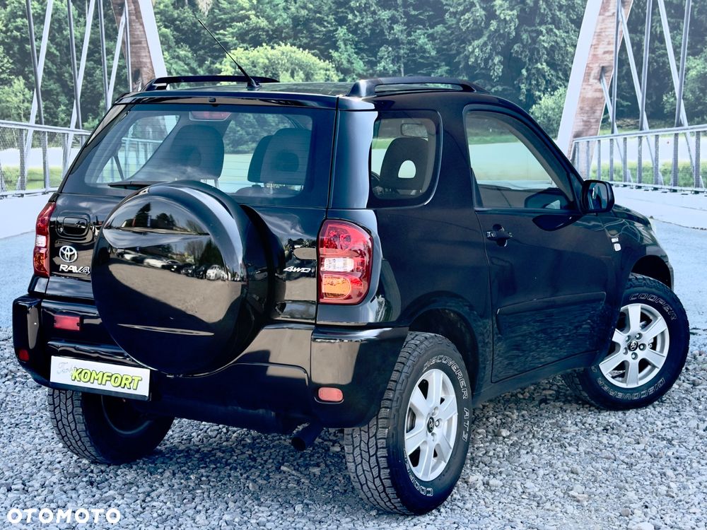 Toyota RAV4 - 9