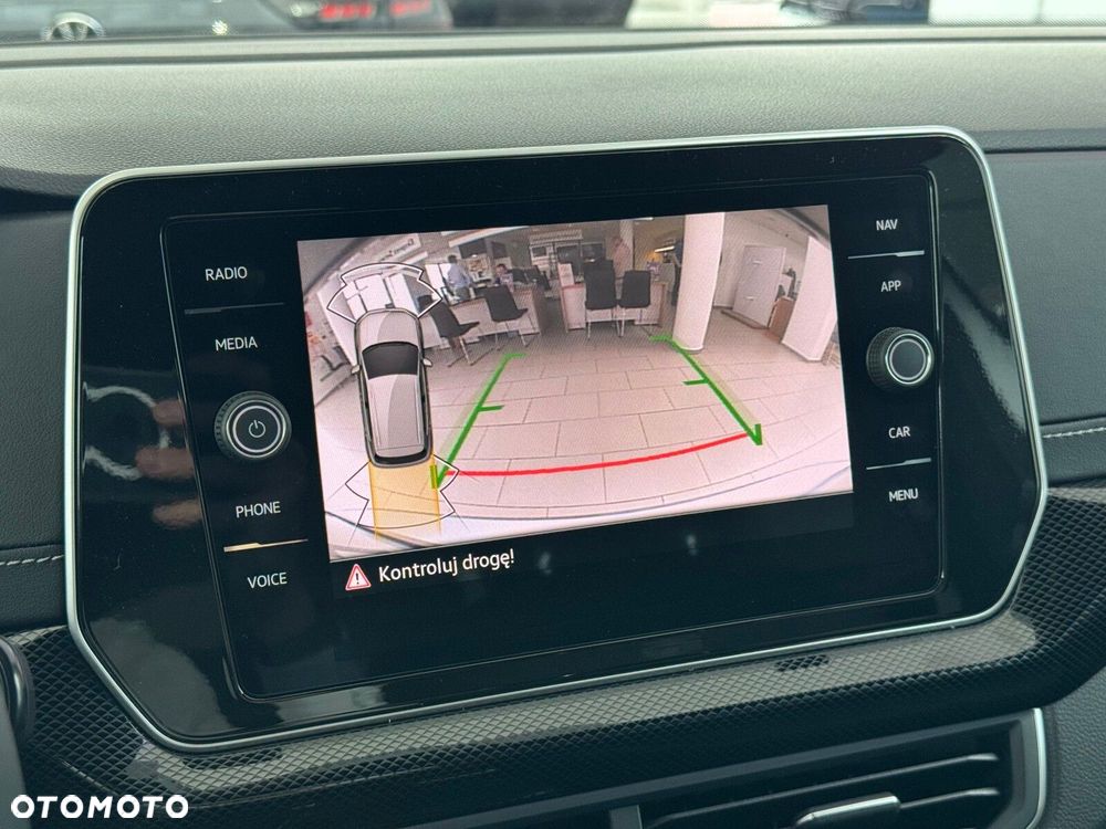 Volkswagen T-Cross - 12