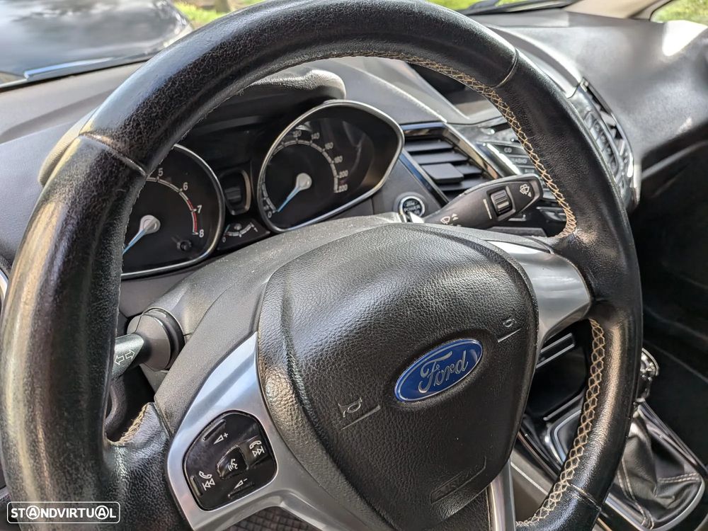 Ford Fiesta 1.0 T EcoBoost Titanium - 15