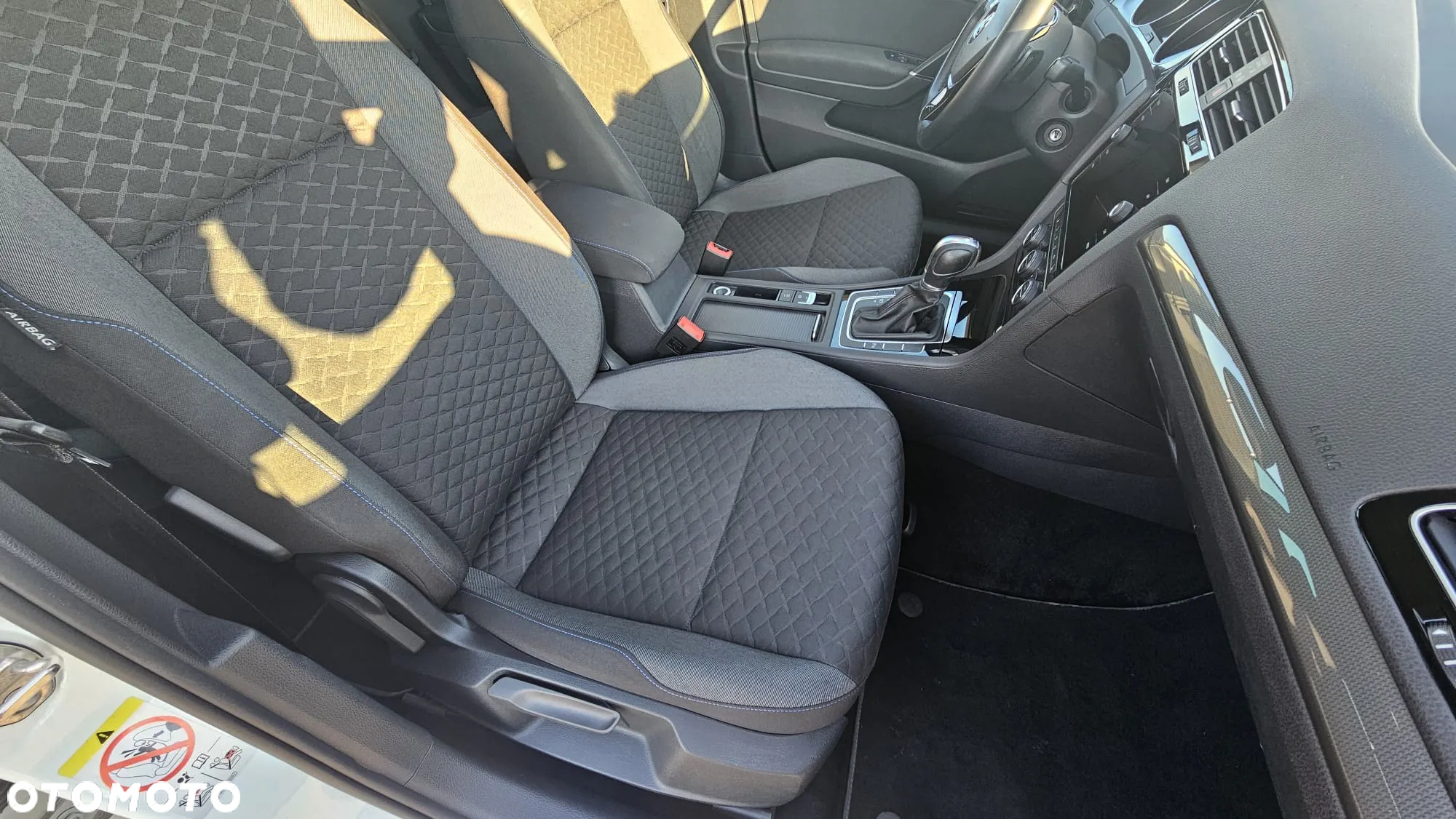 Volkswagen Golf Variant 2.0 TDI DSG Join - 11