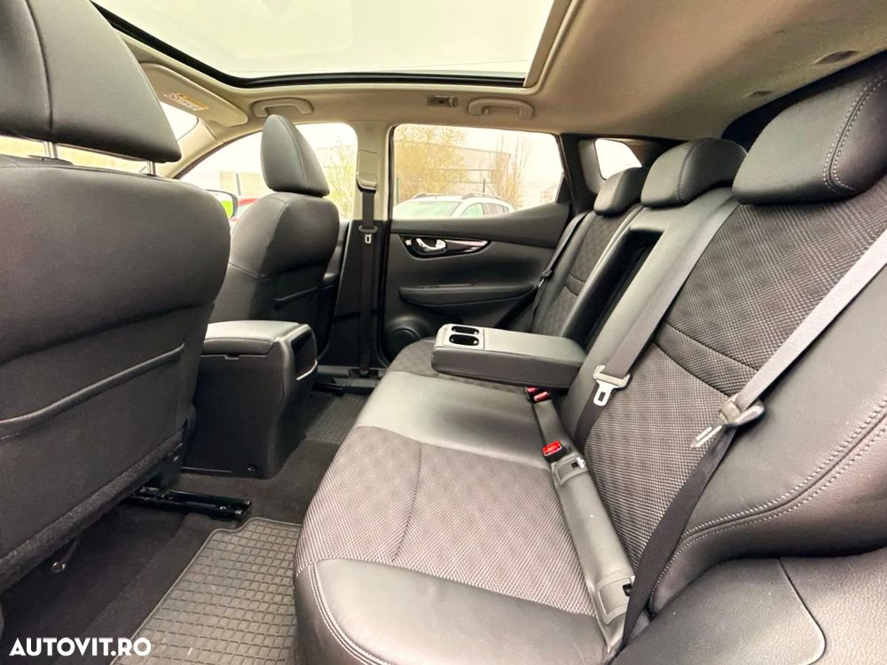 Nissan Qashqai 1.6 DCI 4 x 4 DPF Start/Stop 360 - 24