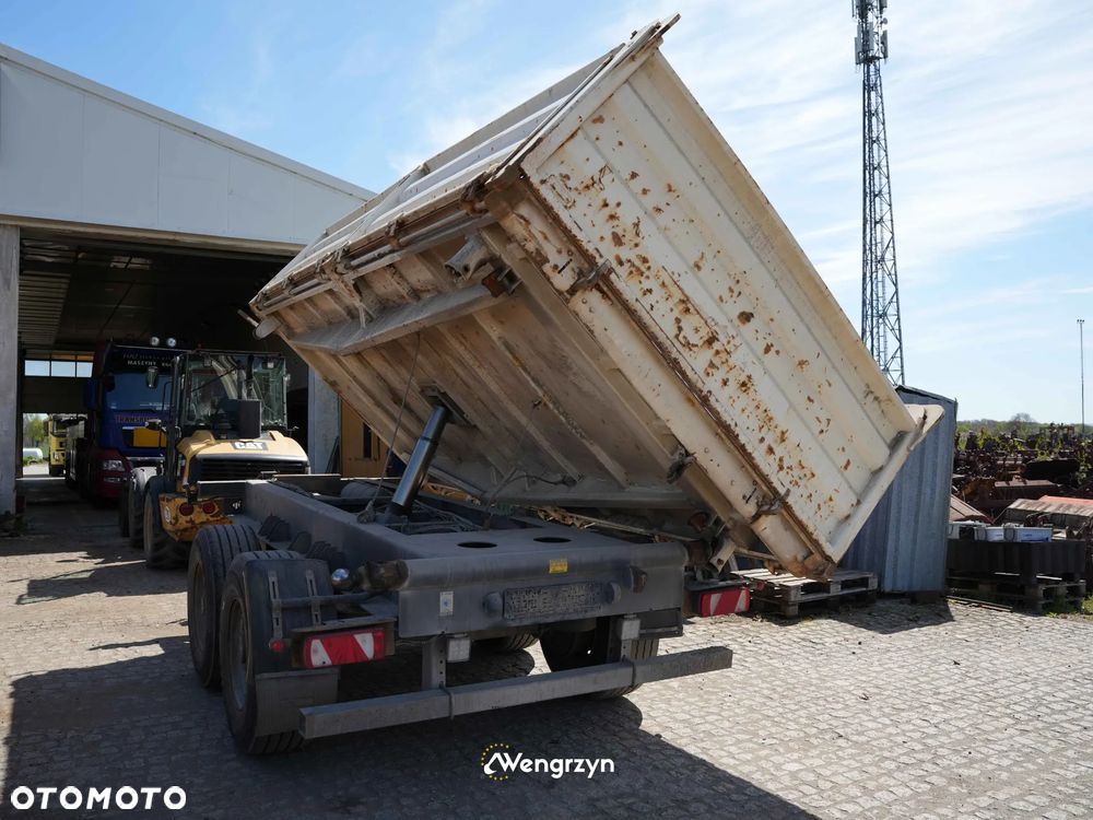 Fliegl TSK180 | Przyczepa z trzystronnym kiprem - 17