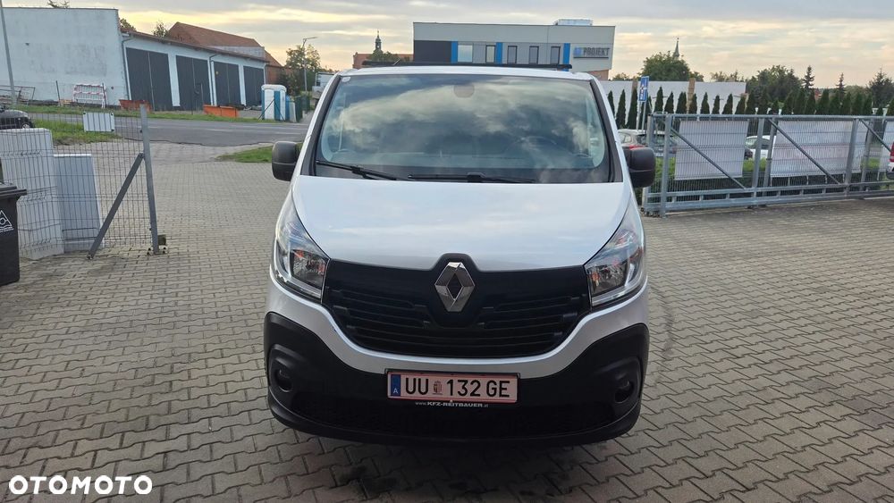 Renault TRAFIC - 1