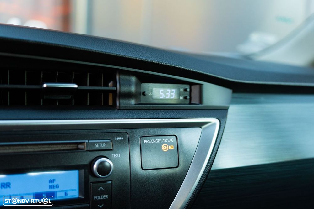 Toyota Auris 1.4 D-4D - 13