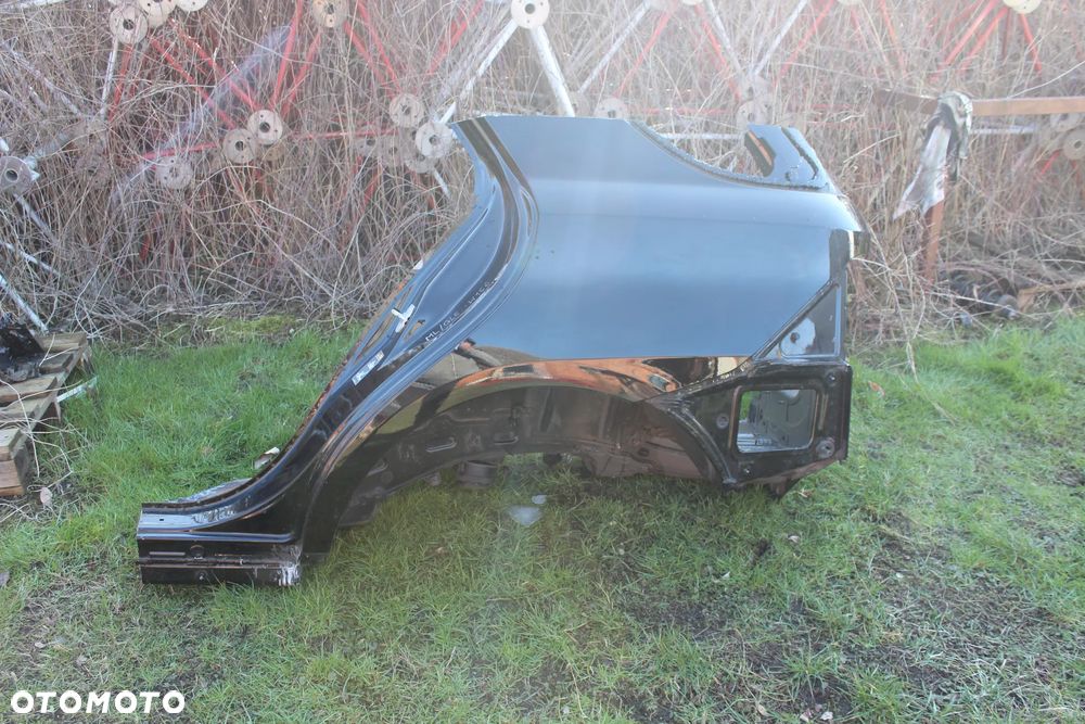 TYLNY BŁOTNIK LEWY ĆWIARTKA LEWA MERCEDES ML GLE W166 2017