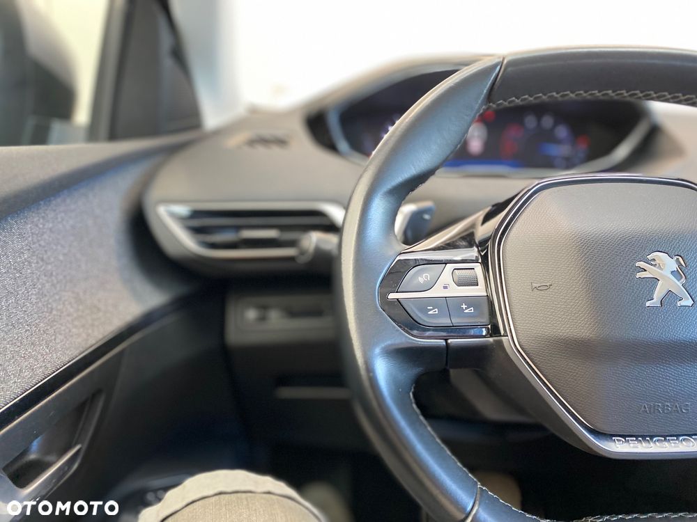 Peugeot 3008 BlueHDi 180 Stop & Start EAT8 Allure - 22