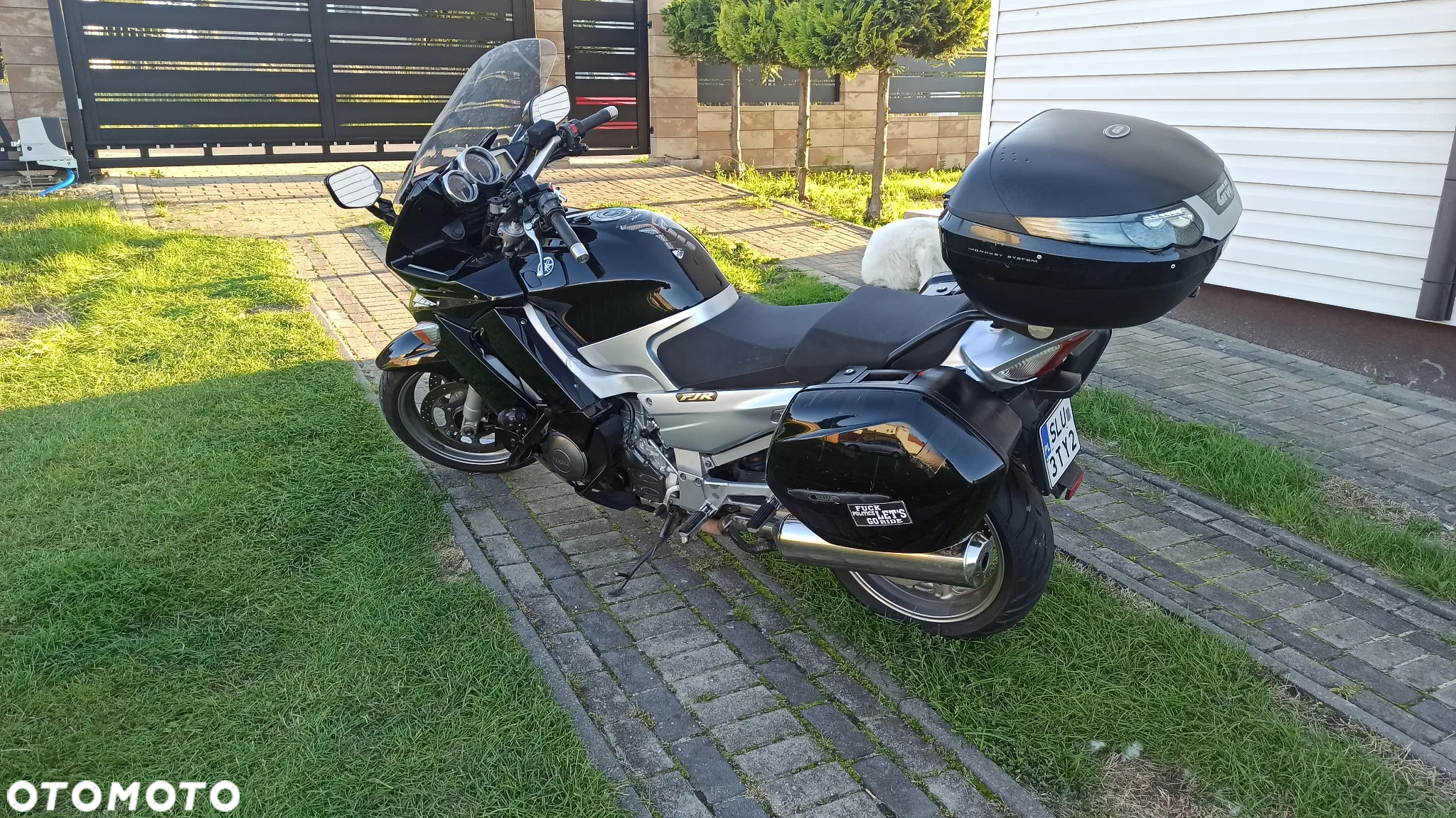 Yamaha FJR - 4