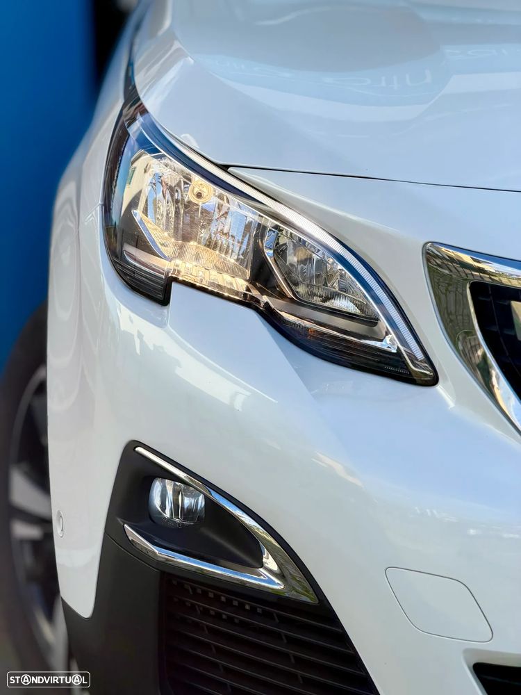Peugeot 3008 1.5 BlueHDi Allure EAT8 - 27