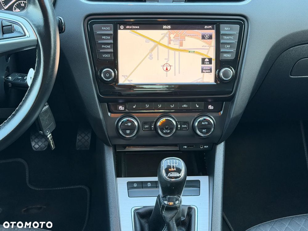 Skoda Octavia 1.6 TDI DPF Elegance - 16