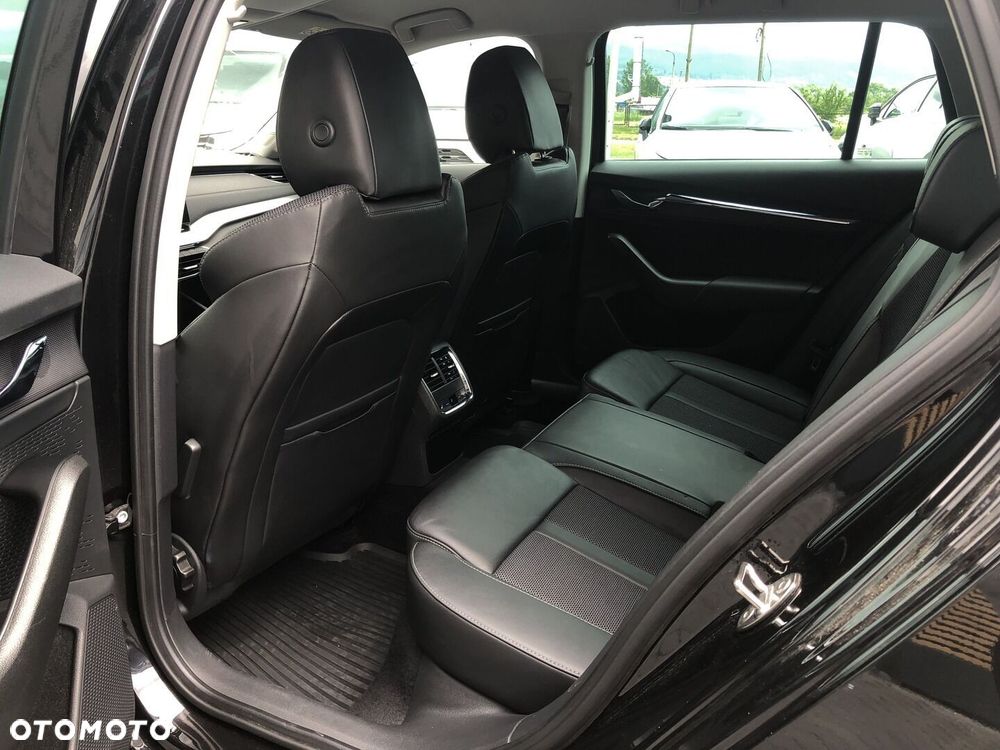 Skoda Octavia 2.0 TDI 4x4 Style DSG - 19