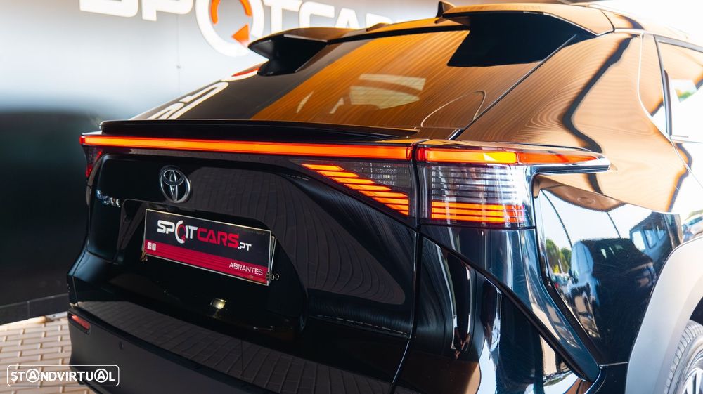 Toyota bZ4X 71,4 kWh Exclusive - 30