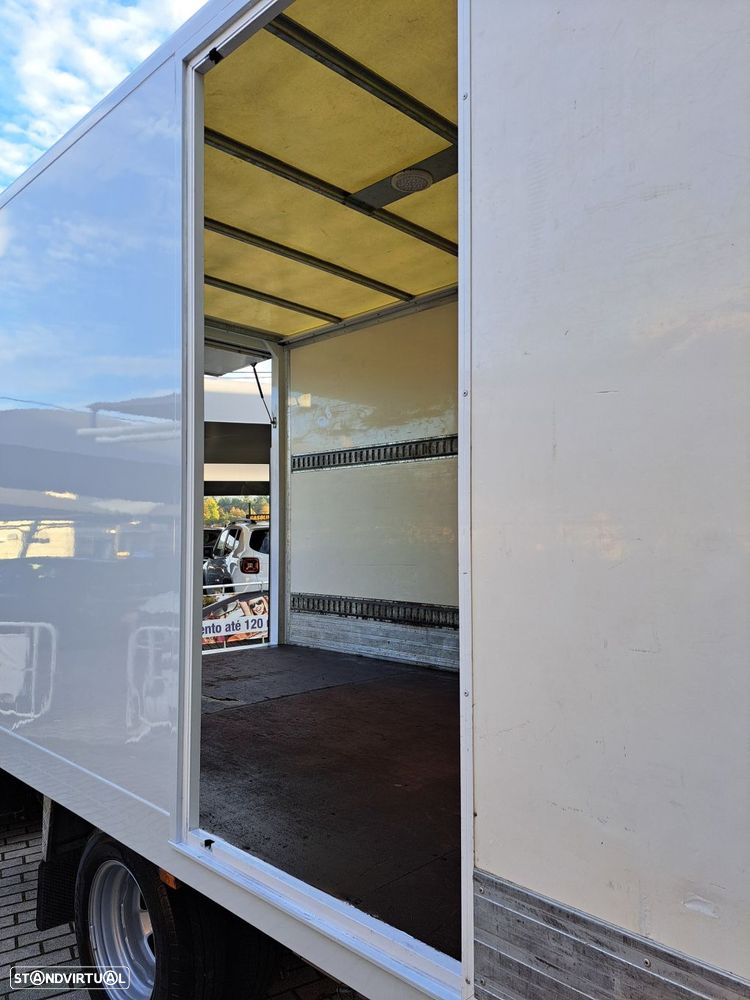 Iveco Daily 35C16 2.3 C/Plataforma - 16