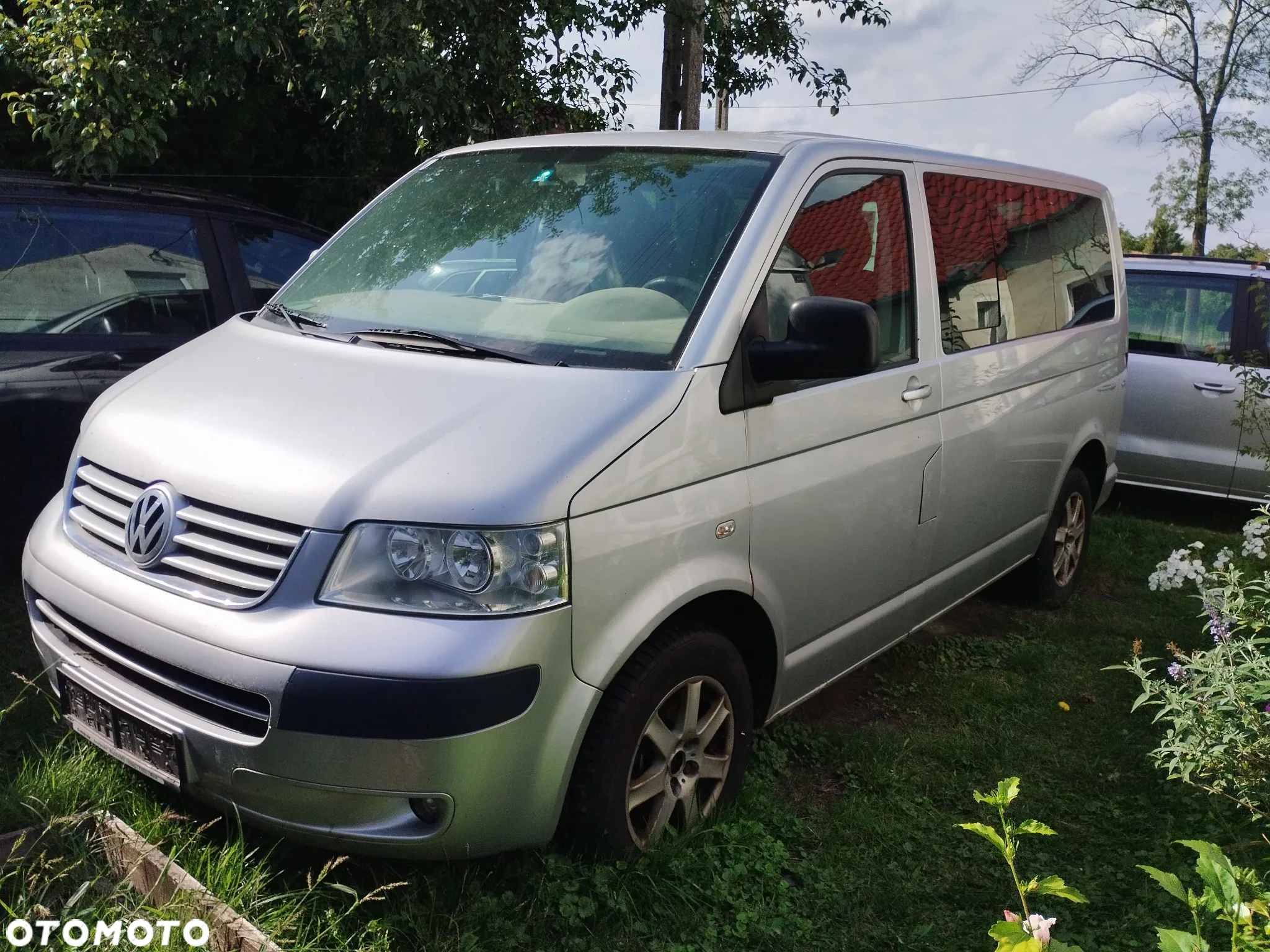Volkswagen Multivan - 2