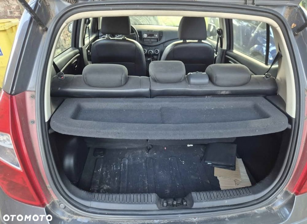 Hyundai i10 1.1 Style - 9