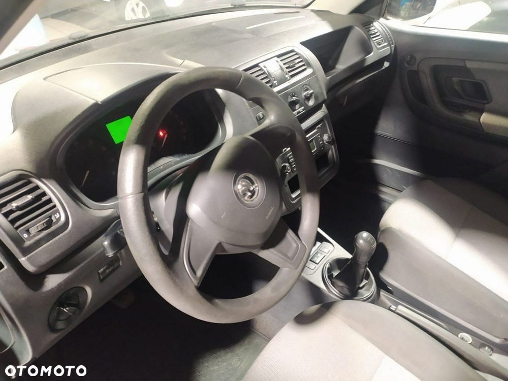 Skoda Fabia - 4