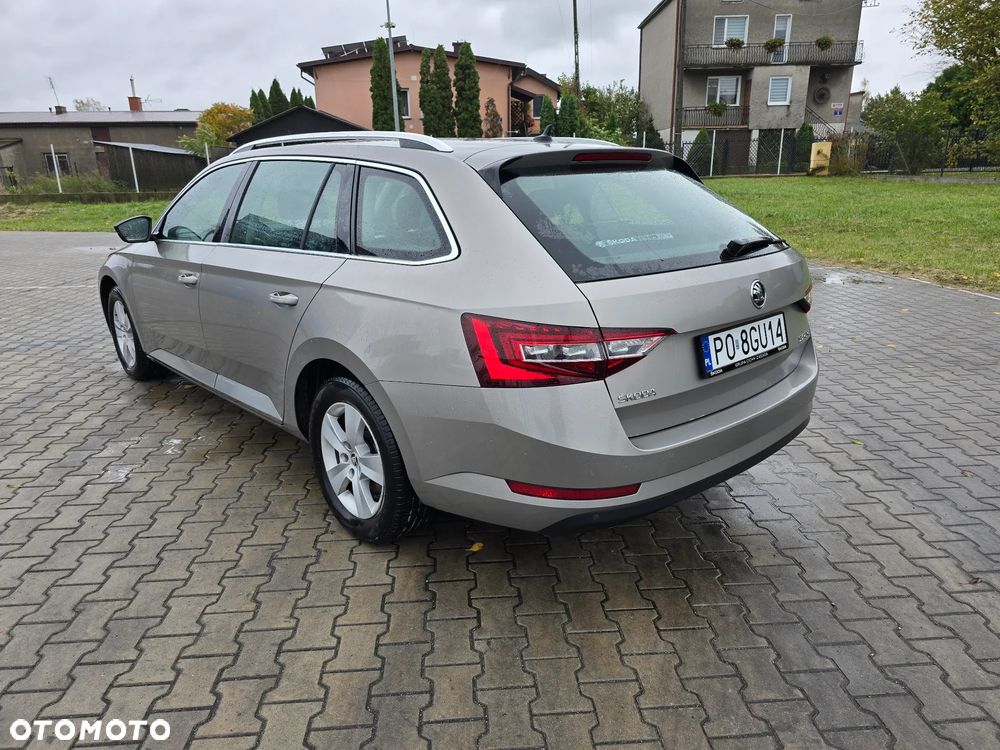 Skoda Superb 2.0 TDI Ambition - 5