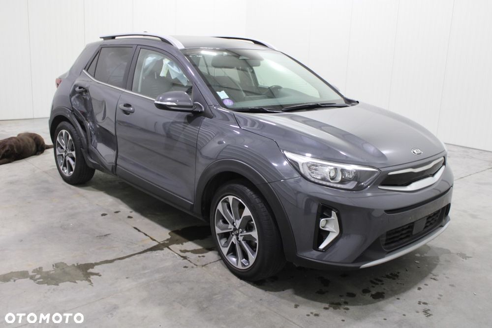 Kia Stonic 2021 photo 2