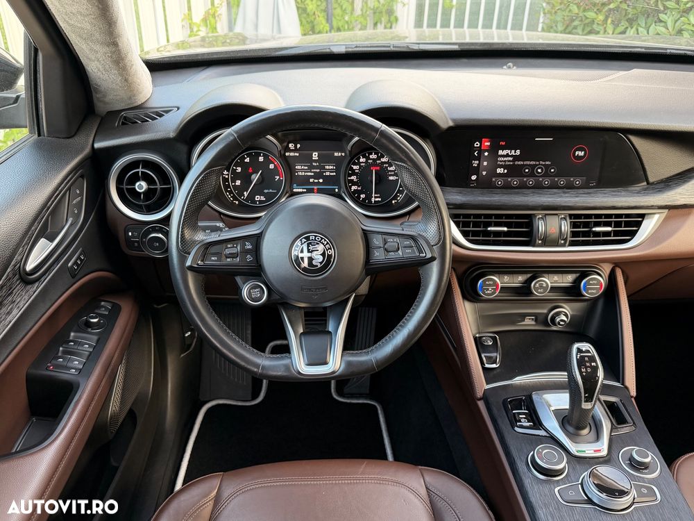 Alfa Romeo Stelvio - 7