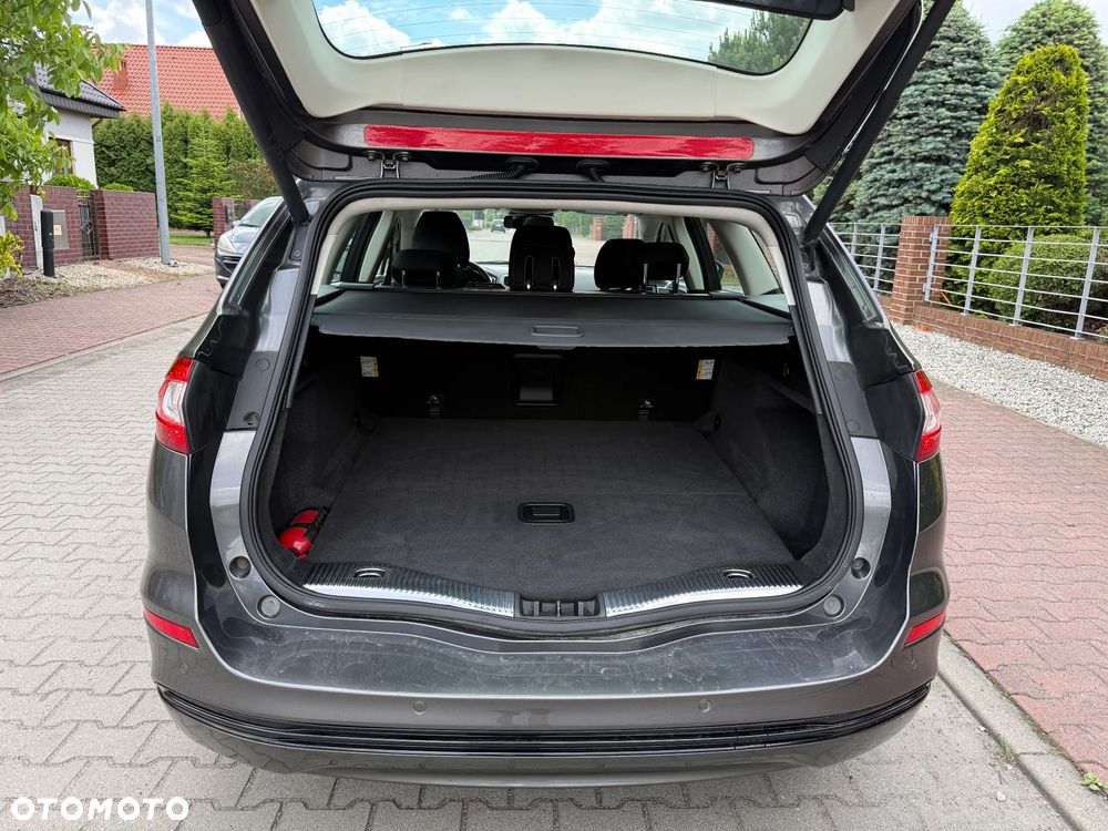 Ford Mondeo - 17
