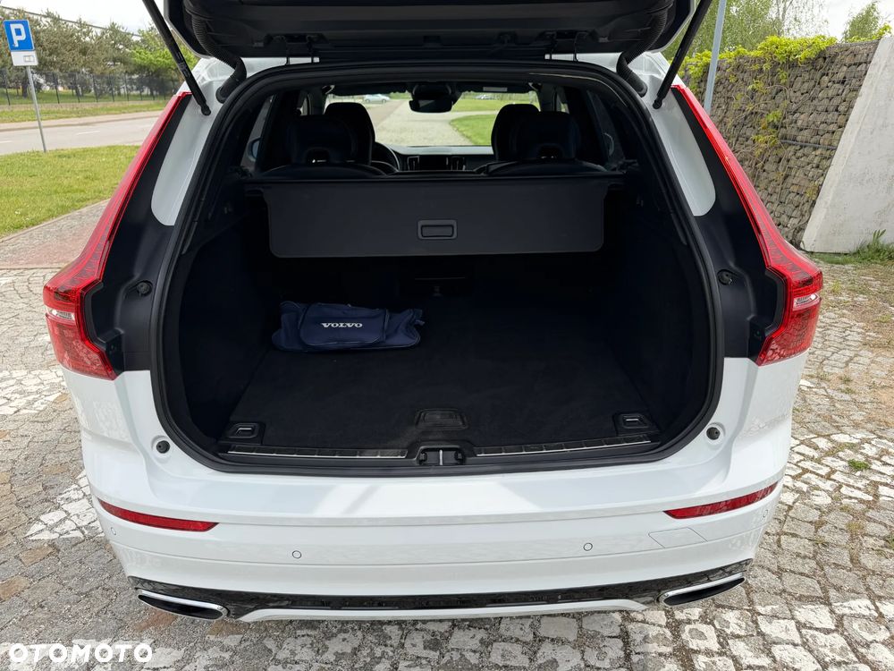 Volvo XC 60 D4 R-Design - 20