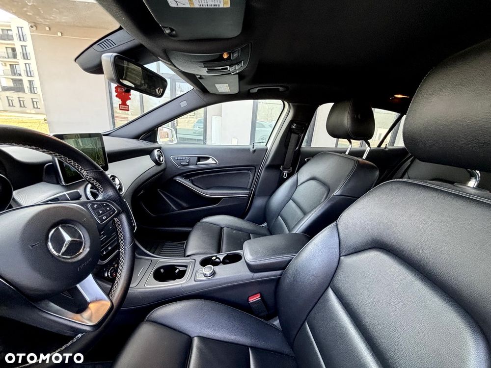 Mercedes-Benz GLA 250 4-Matic - 18