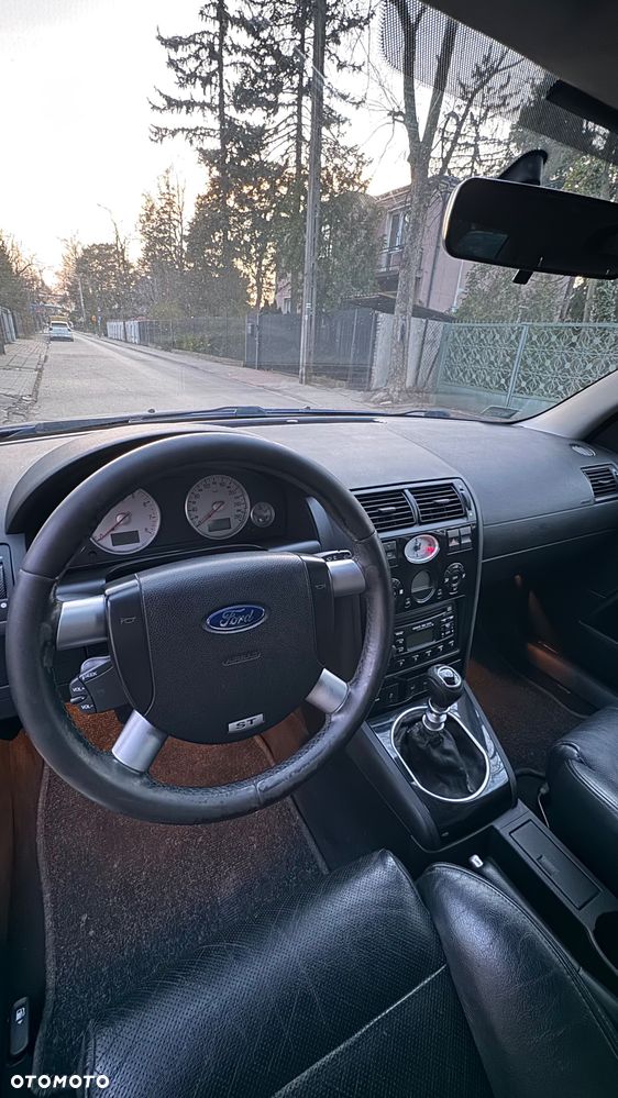 Ford Mondeo V6 ST 220 - 5