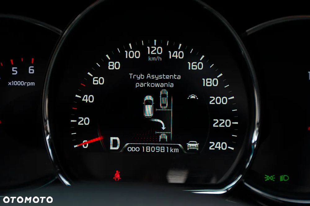 Kia Ceed 1.6 CRDi 136 DCT ISG Platinum Edition - 25