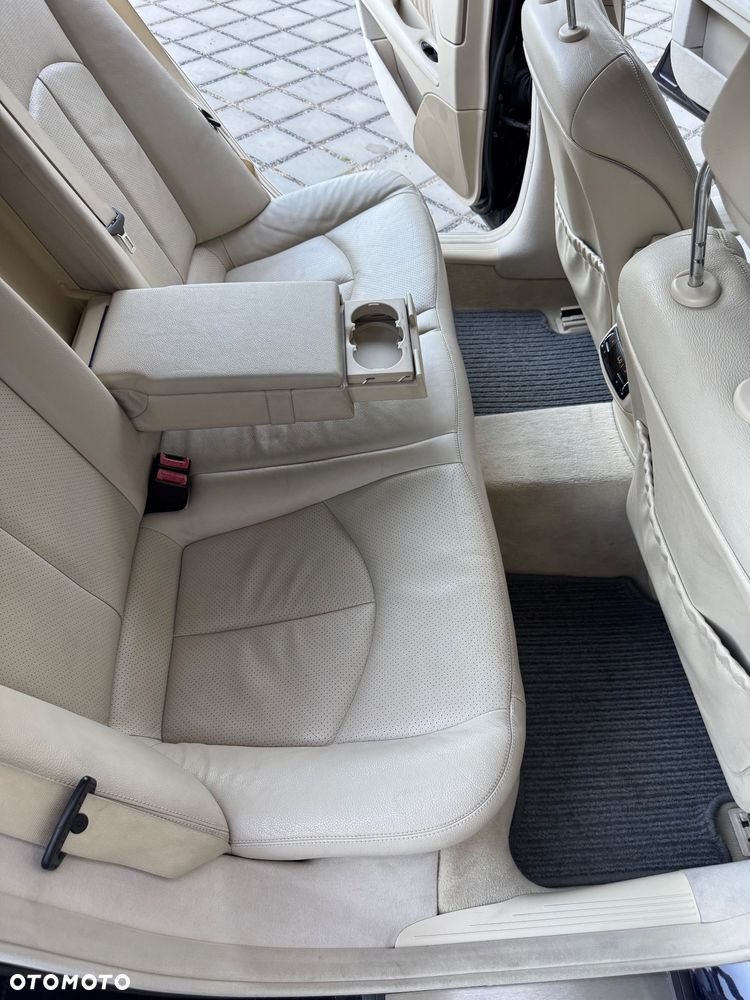 Mercedes-Benz Klasa E 320 CDI Avantgarde - 28