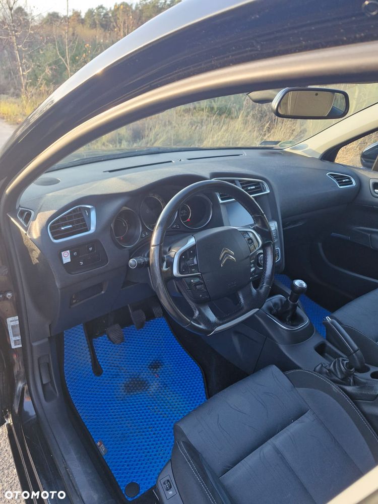 Citroën C4 VTi 120 Exclusive - 8