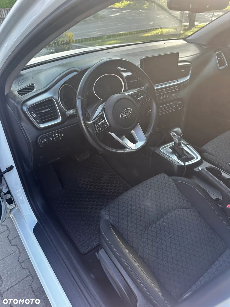 Kia Ceed - 7