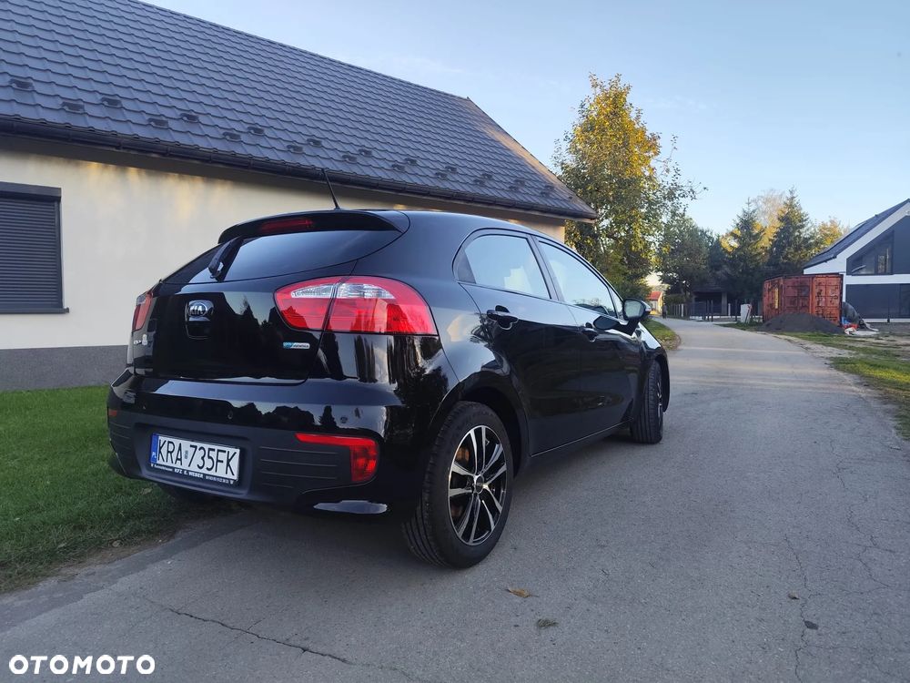 Kia Rio - 13