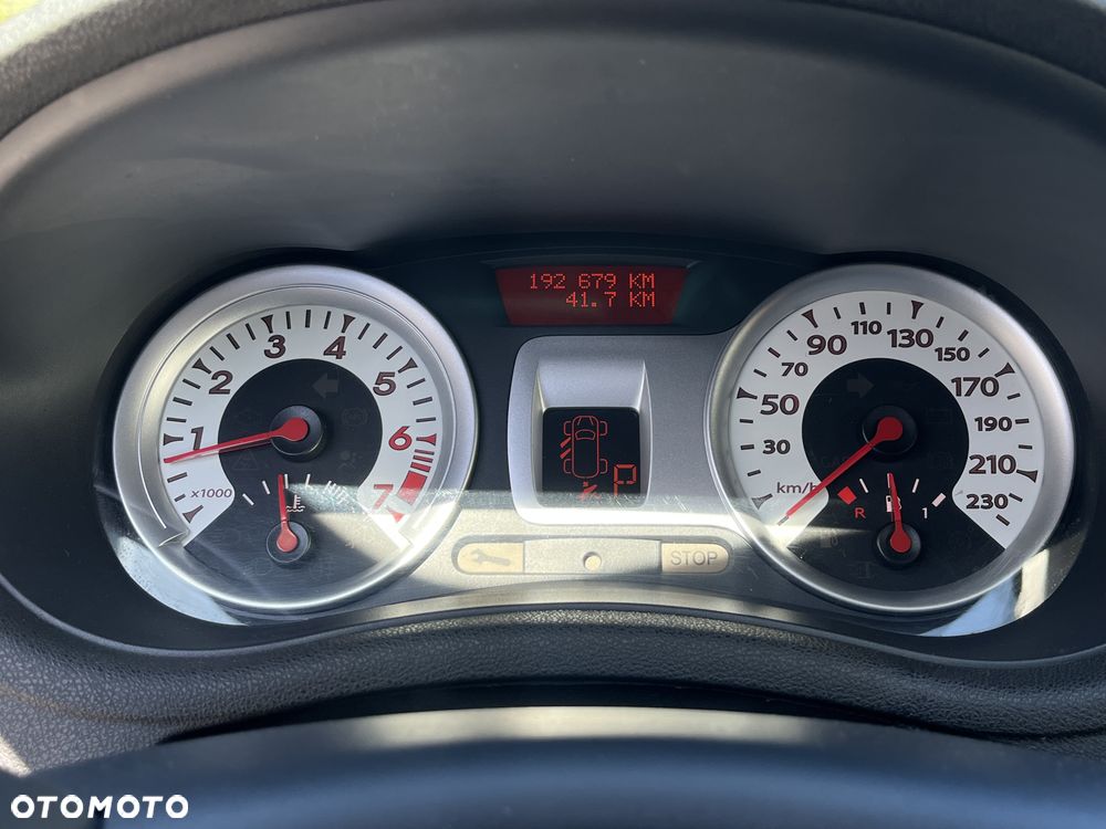 Renault Clio 1.6 16V Night&Day - 14