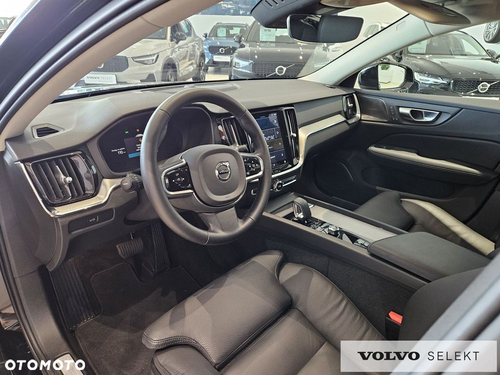 Volvo V60 Cross Country - 17