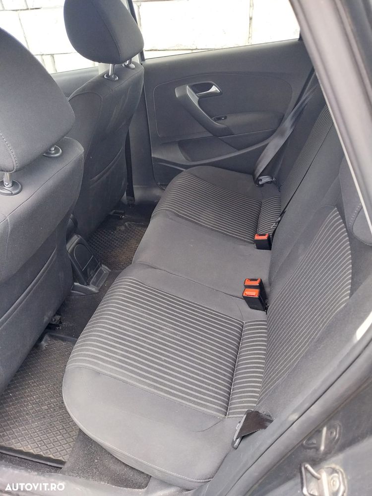 Volkswagen Polo 1.6 TDI Blue Motion Technology MATCH - 2