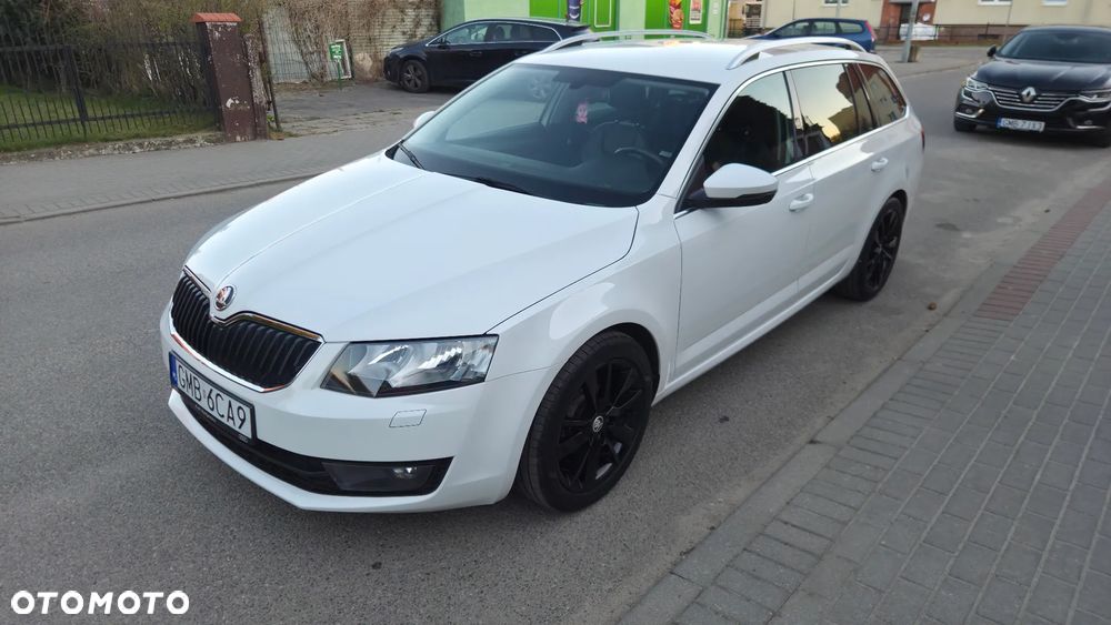 Skoda Octavia 1.6 TDI DPF DSG Elegance - 3