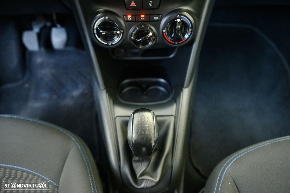 Peugeot 208 1.2 PureTech Signature - 54