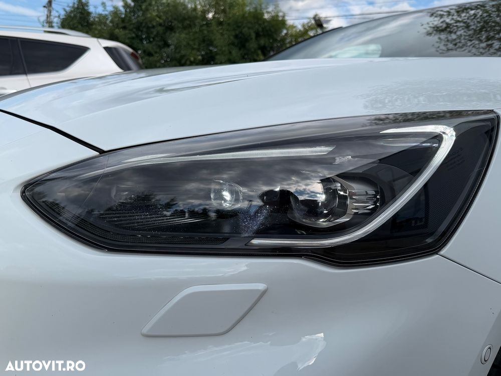 Ford Focus 1.0 EcoBoost Start-Stopp-System ST-LINE STYLE - 13
