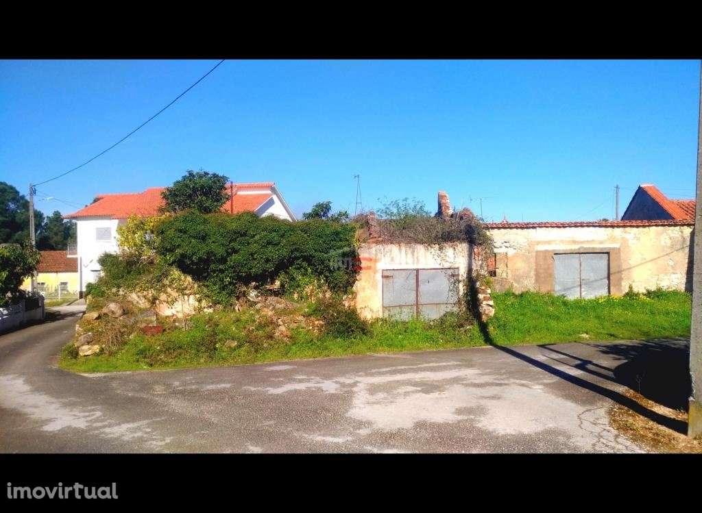 Casa em Ruinas - Grande imagem: 2/4