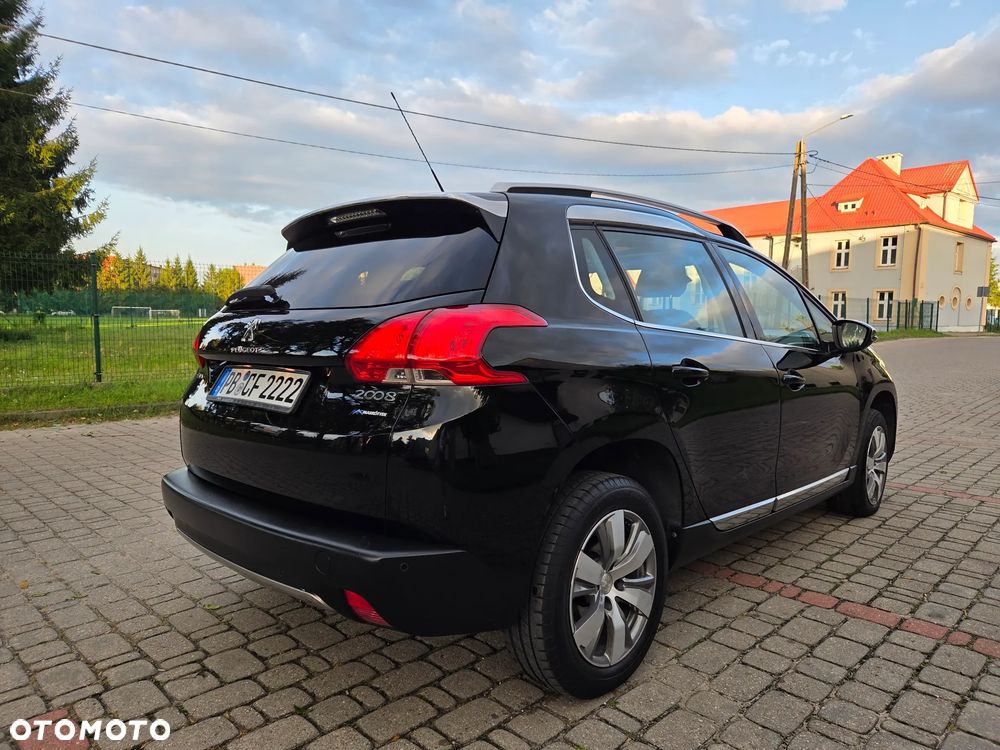 Peugeot 2008 PureTech 110 Stop&Start GT-Line Edition - 6