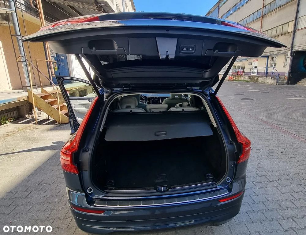 Volvo XC 60 B5 B AWD Inscription - 18