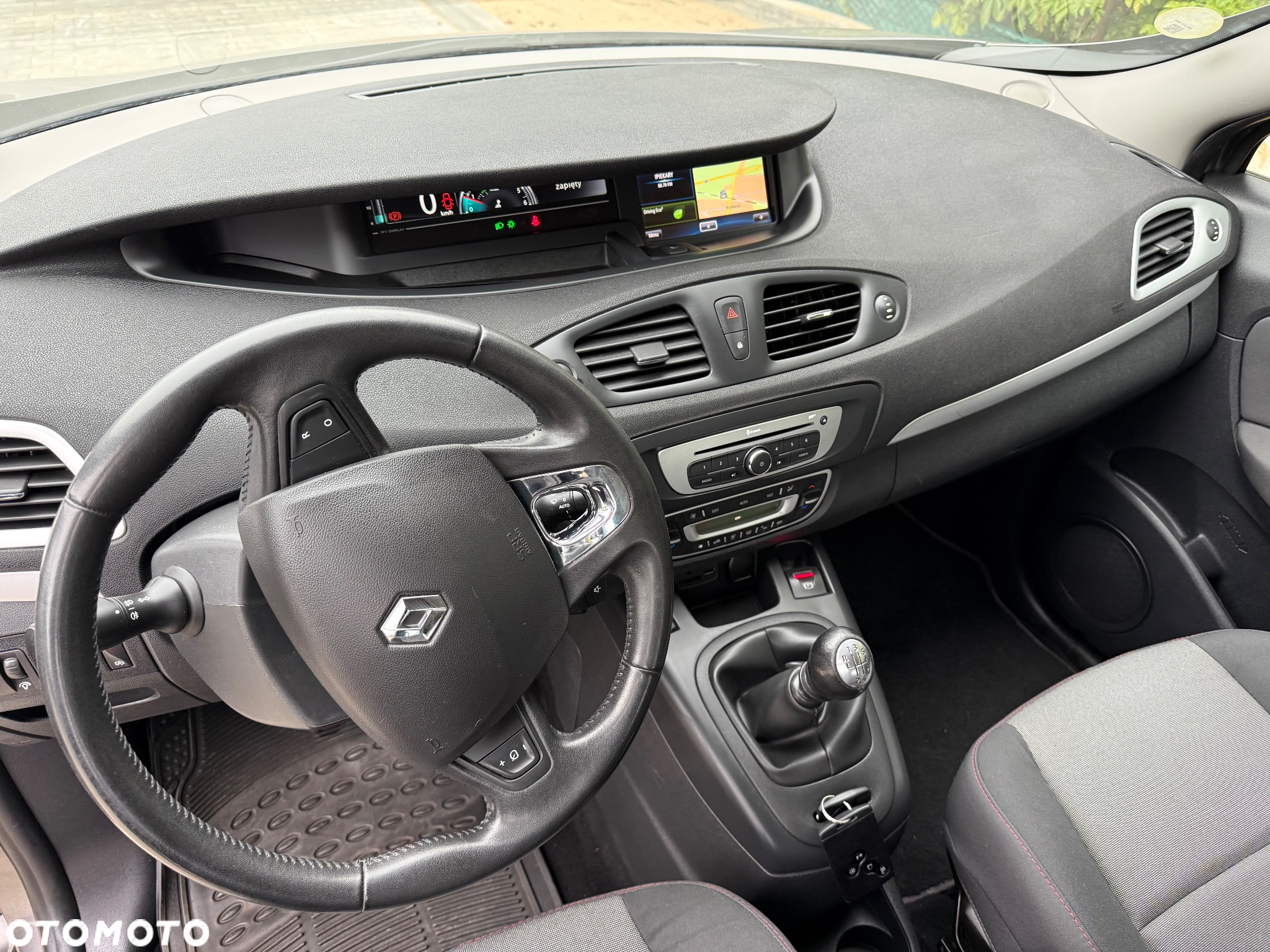 Renault Grand Scenic ENERGY dCi 130 BOSE EDITION - 16