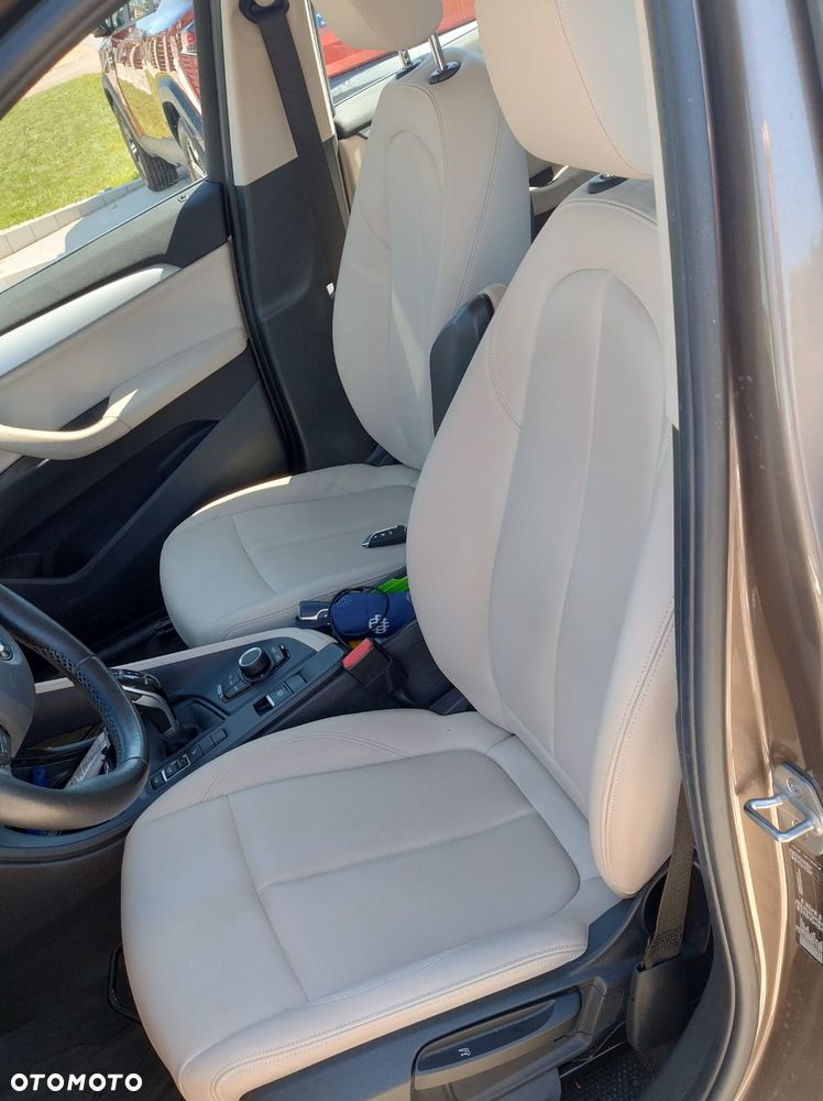 BMW X1 sDrive18i - 10