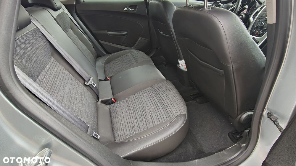 Opel Astra 1.6 Enjoy - 9