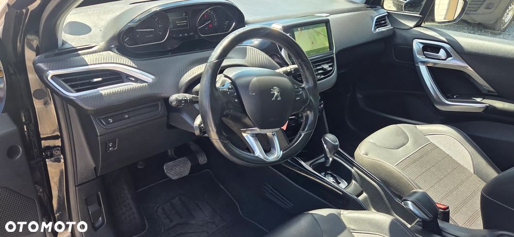 Peugeot 2008 1.2 Pure Tech Allure S&S EAT6 - 14