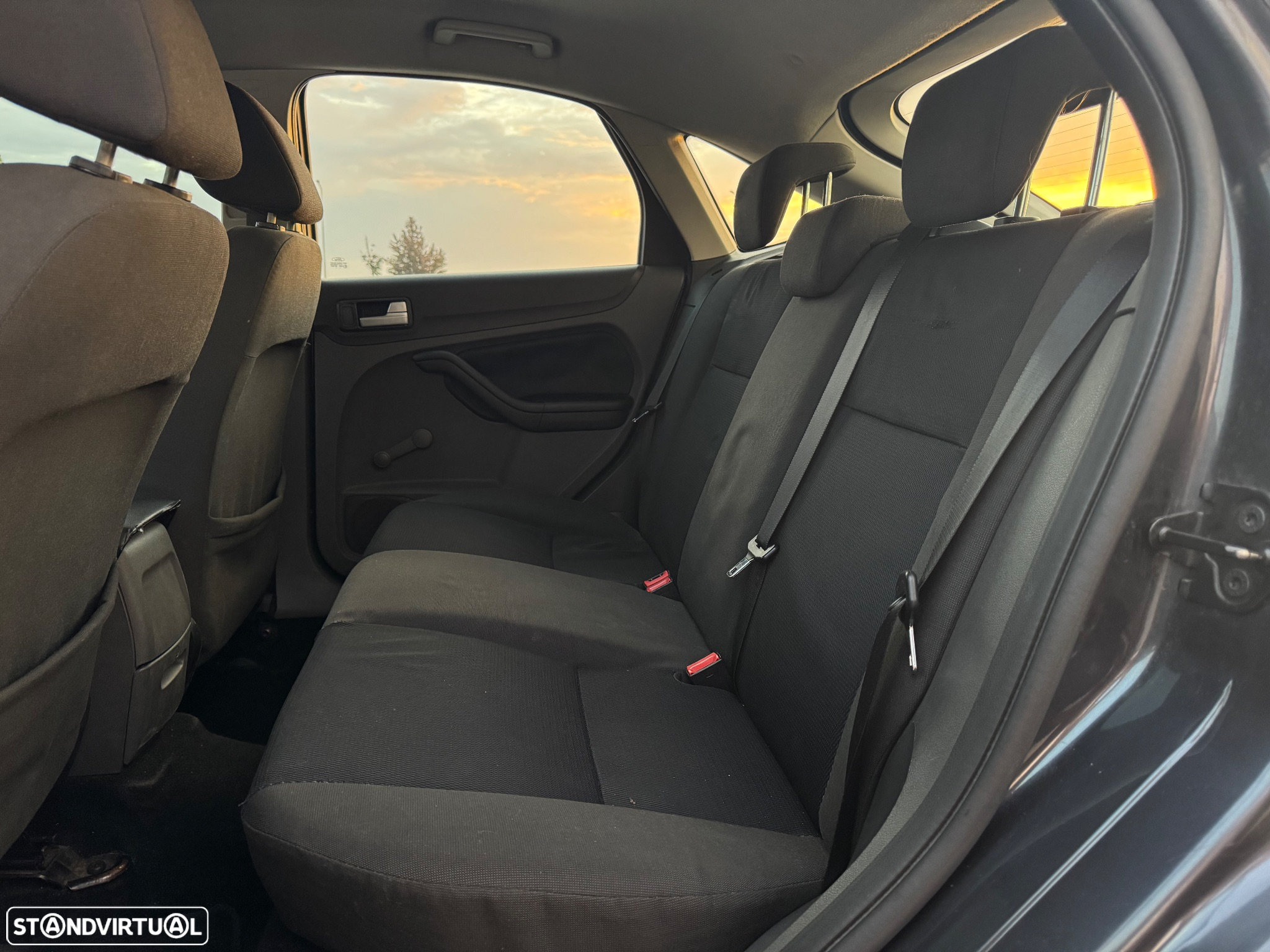 Ford Focus 1.4 16V Connection - 9