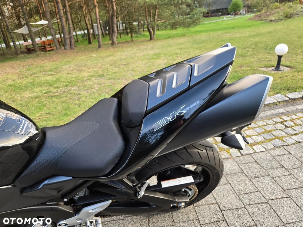 Suzuki GSX - 31