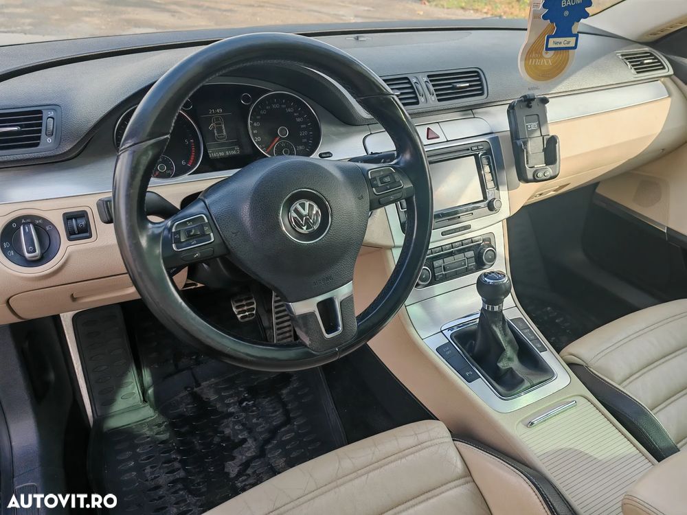 Volkswagen Passat Variant 2.0 TDI Highline DPF - 6