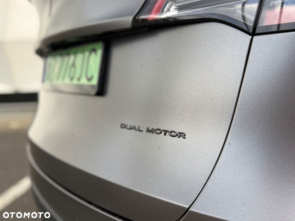 Tesla Y Model Long Range Dual Motor AWD - 13